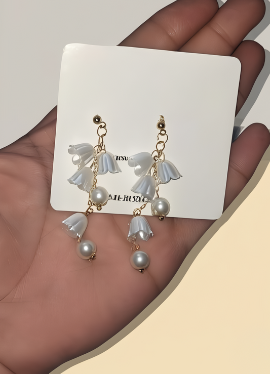 Pearl Korean Flower Earrings for Women – Elegant White Floral Design with Classic Pearl Detailing | Fashion Jewelry for Parties, Weddings & Daily Wear (AWJ-998) h1