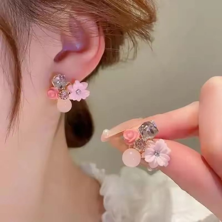 Flower Crystal Korean Earrings for Women – Elegant Fashion Jewelry with Sparkling Stones | Stylish Floral Studs (AXT-104) – Black